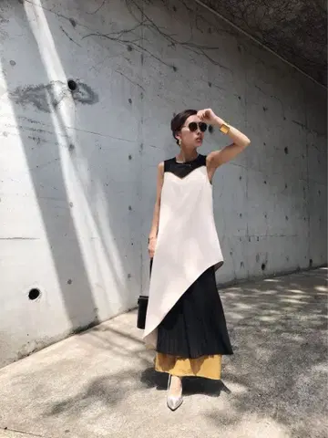 Ameri SHEER DOCKING PLEATS DRESS M 사이즈