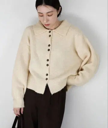 select MOCA 버튼업 폴로 가디건 아이보리