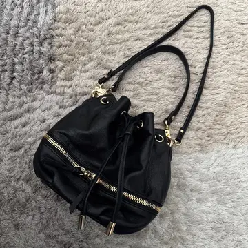 Hashibami 블랙 가죽 복조리형 숄더백