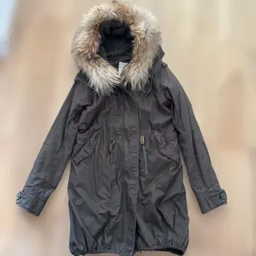 G.O.A. 카키 퍼 후드 모즈 코트