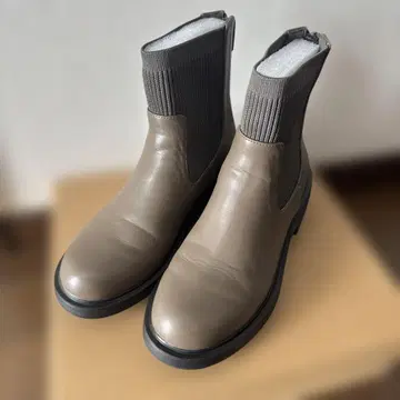 그레이 가죽 사이드 고어 부츠 오리엔탈 트래픽 s