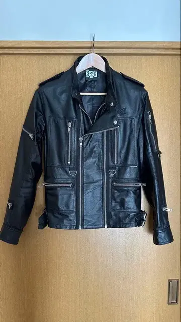 BOUNTY HUNTER ZIP 라이더스