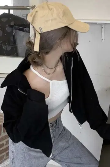 블랙 크롭 자켓