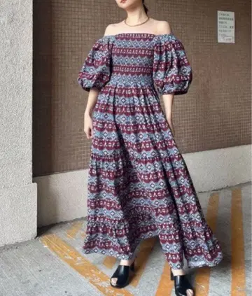 새상품 ameri MEDI REBECCA 오프 숄더 드레스