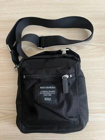 marimekko 숄더백 Cash&Carry