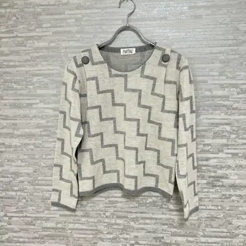나탈 기하학 패턴 니트탑 긴팔 라이트 그레이 개성있는 지그재그