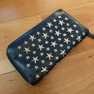 지미추 JIMMY CHOO 별 모양 스터드 장지갑