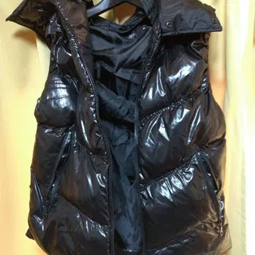 AZUL 블랙 다운 베스트 M 사이즈