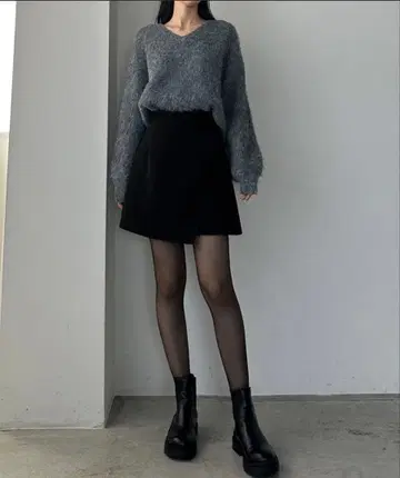 Louere 루엘레 미니 스커트 블랙 A라인 M 사이즈