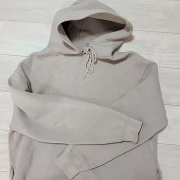 베이지 후드 부착 풀오버 후드티