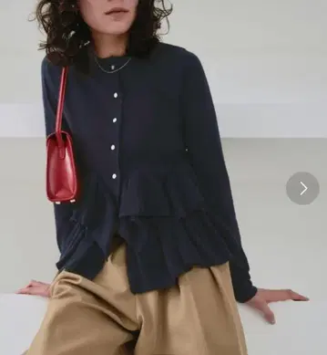 titivate 프릴 헴 니트 가디건 네이비 티티베이트