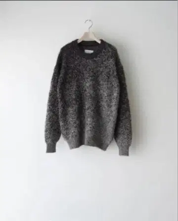 Glitter Fur Knit Gradation Crew Neck LS