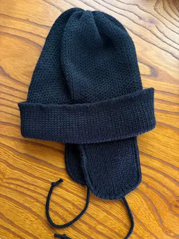 HIGHLAND 2000 블랙 니트 모자 귀도리 포함