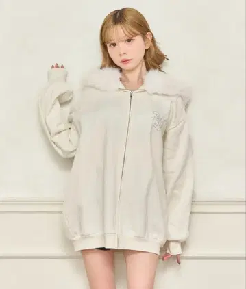 오버사이즈 퍼 후드티 화이트