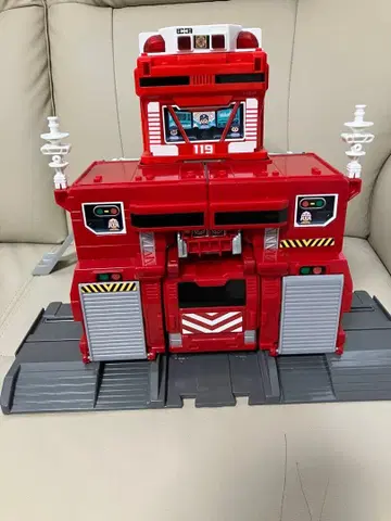 토미카 빅 파이어&명령어 스테이션