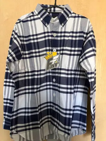 새상품 네이비와 화이트 체크 무늬 긴팔 셔츠