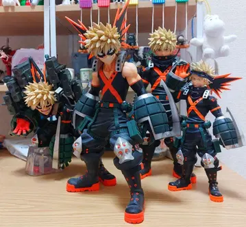 바쿠고 카츠키 제일복권 피규어 스트레이프 팬츠 등 4체 묶음 판매