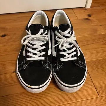 Vans 올드스쿨 블랙/화이트 가격 인하 가능