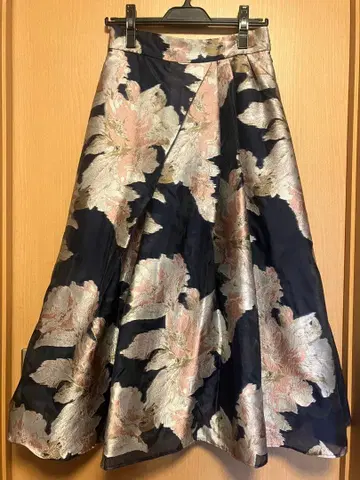 프레이 아이디 랜덤 턱 시어 자카드 스커트