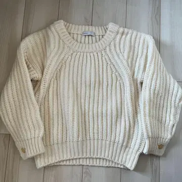 NOBLE 아이보리 두꺼운 니트