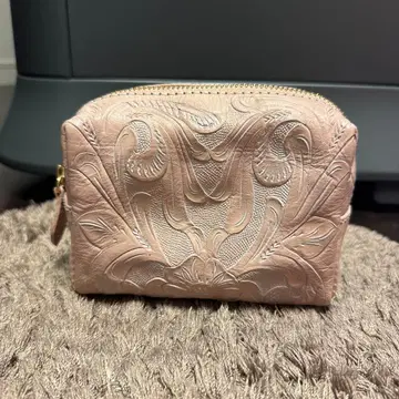 Carving Tubes 핑크 가죽 파우치