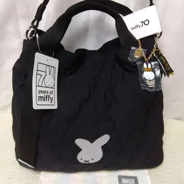 미피 70주년 기념 퀼팅 숄더백 블랙