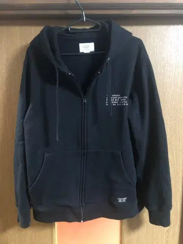 THE CRIMIE 블랙 집업 후드티