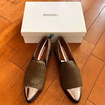 모몬 MOMON. 퍼 펌프스