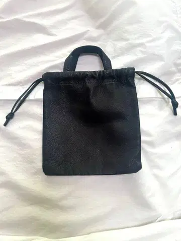 Aeta 블랙 핸들 파우치 S