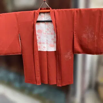 빨간 꽃무늬 염색 겉옷 실크