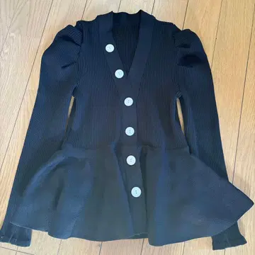 tresor by lana 버튼 라인 가디건