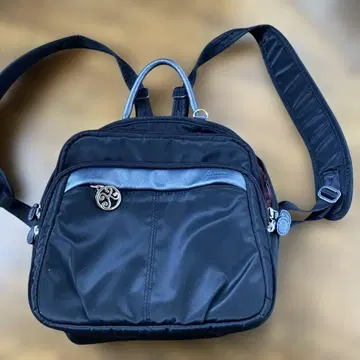 블랙 나일론 백팩 백팩