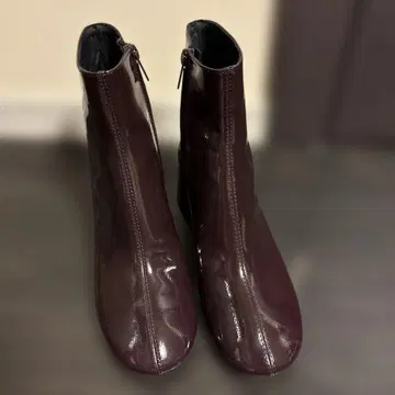 새상품급 ZARA 히가시하라 아키 씨 버건디 지퍼 숏부츠