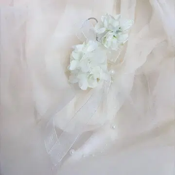 화이트 플라워 리본 이어커프