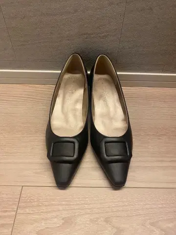 [ 새상품급 ] 블랙 스퀘어 펌프스