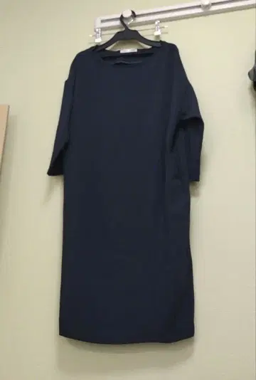 네이비 7부 소매 원피스