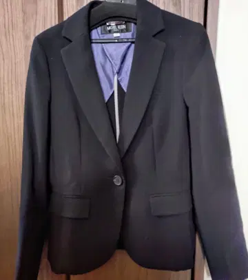 양품! MICHEL KLEIN 블랙 수트 38