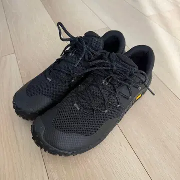 새상품급 ) 머렐 MERRELL TRAIL GLOVE 7 블랙 27.0