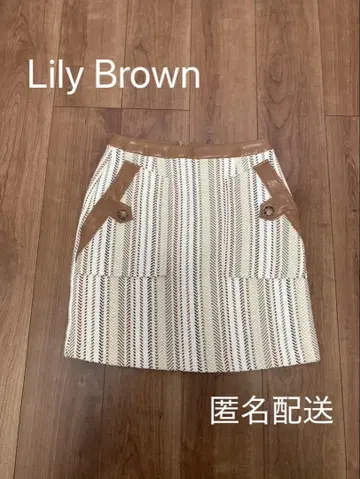 새상품급 Lily Brown 트위드 미니 스커트 익명 배송