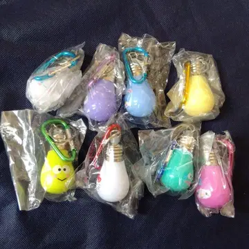 산리오 몽글몽글 빛나는! 전구형 라이트 키티