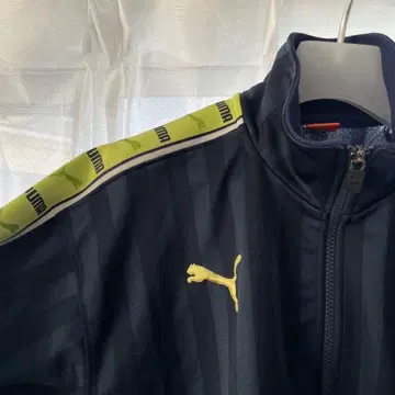 푸마 저지 상의 라임 그린