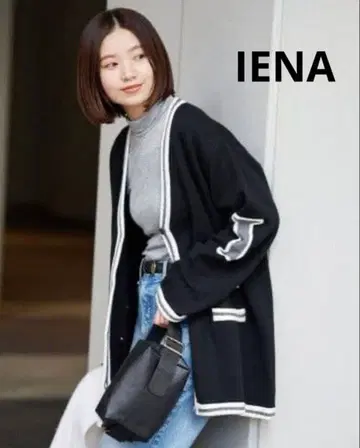 IENA 이에나 캐시미어 혼방 레터드 가디건 블랙 V넥