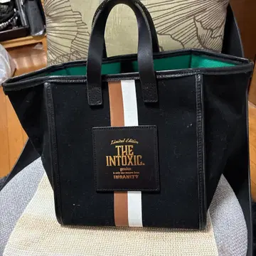 THE INTOXIC. 토트백 블랙