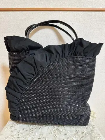 TO BE CHIC 프릴백 비쥬백