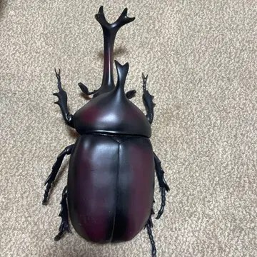 장수풍뎅이 피규어 블랙 보라색