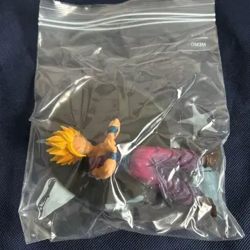 드래곤볼 오반 피규어