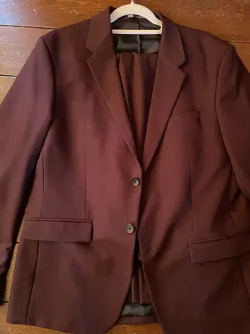 ZARA 버건디 와인 레드 슬림핏 자켓