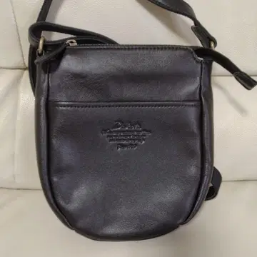 Dakota 숄더백 블랙