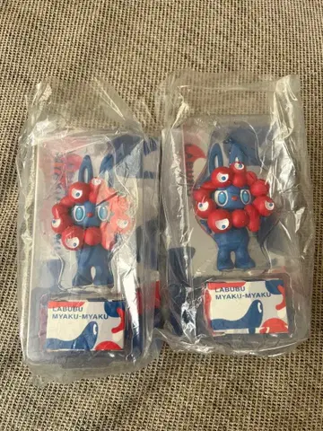 오사카 만박 러브브 MYAKU-MYAKU 피규어 2개 세트