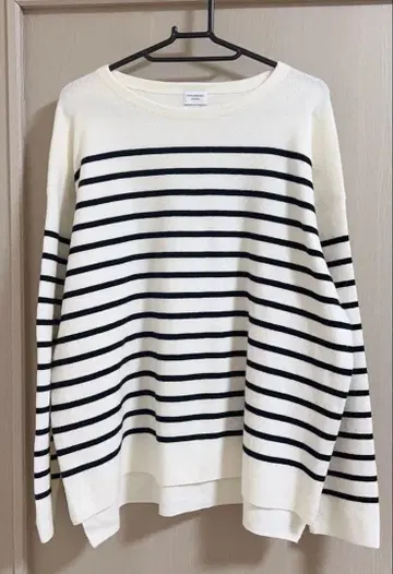 어반 리서치 도어스 패널 보더 니트